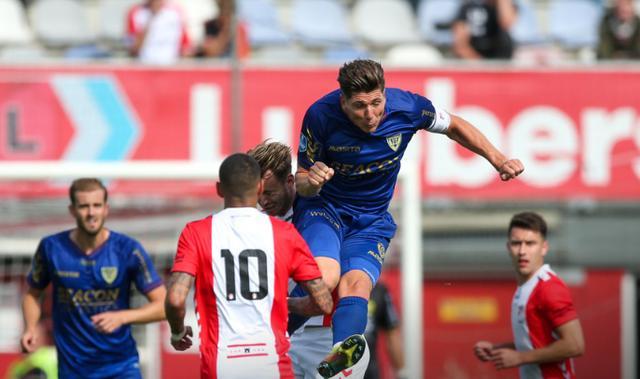 观众们重新 观众们重新